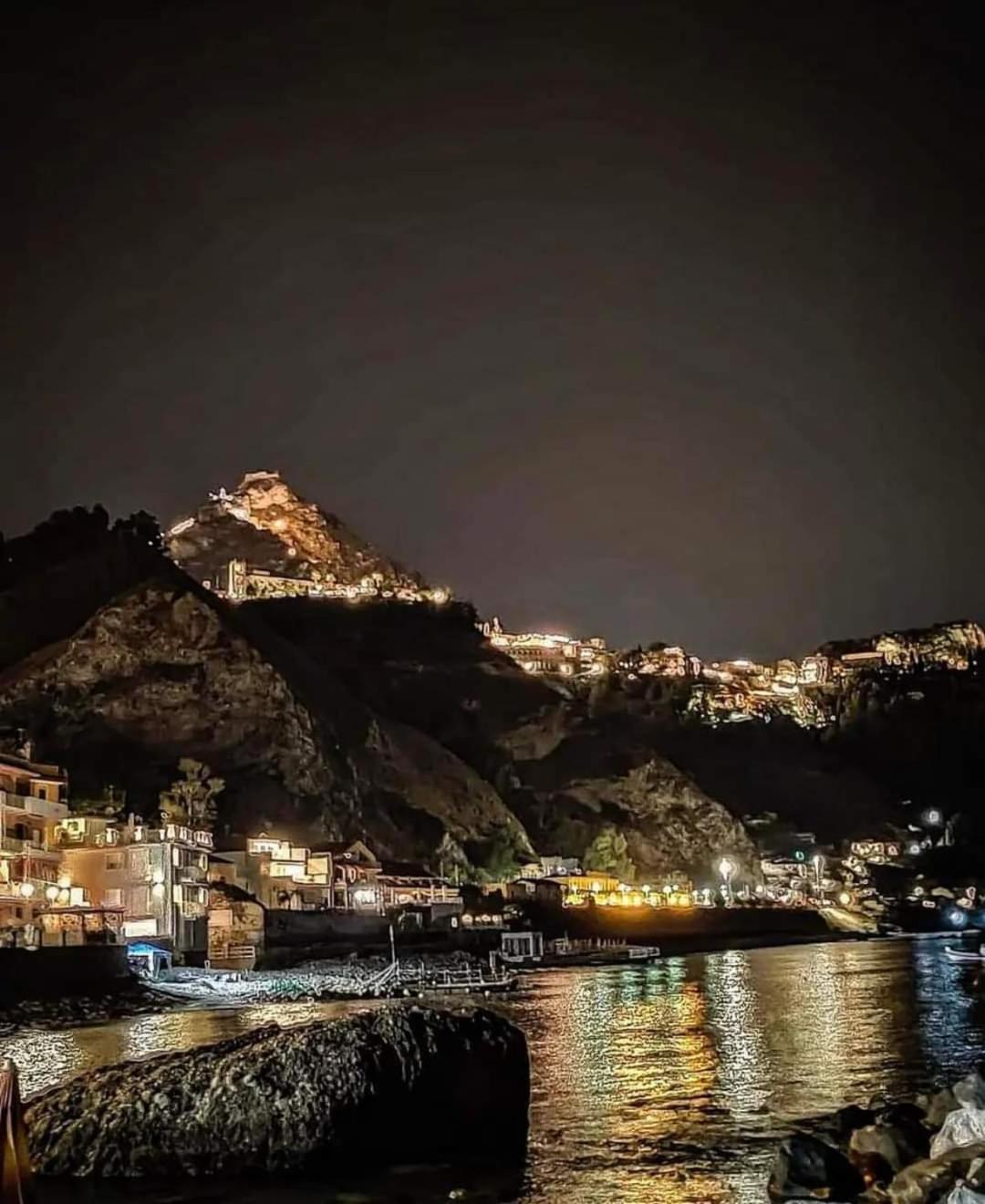 Villa Iris Giardini Naxos Exterior photo